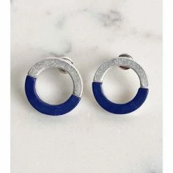 Lilac Rose Navy Marble Effect And Silver Open Stud